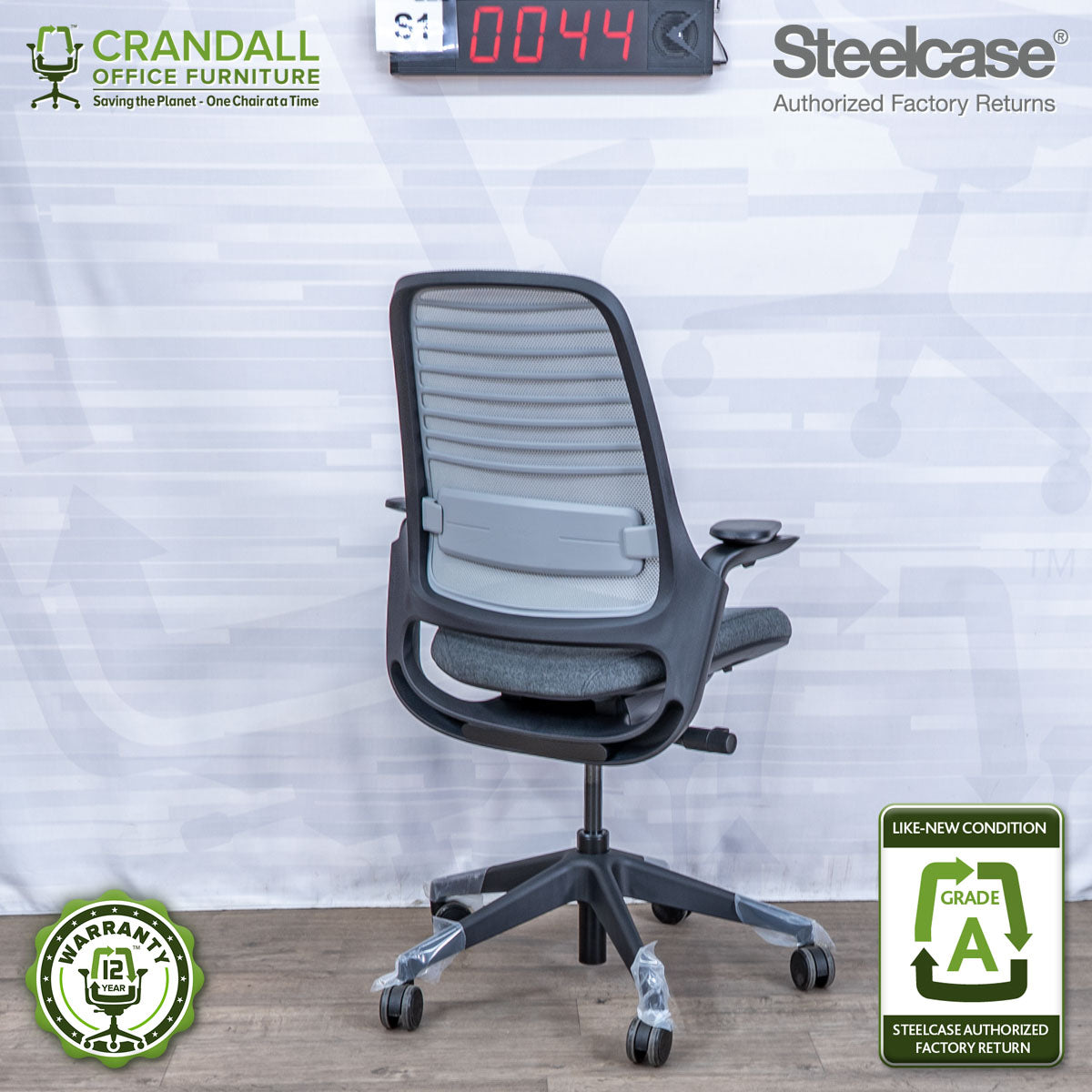 S1-0044 - Steelcase Series 1 - Grade A