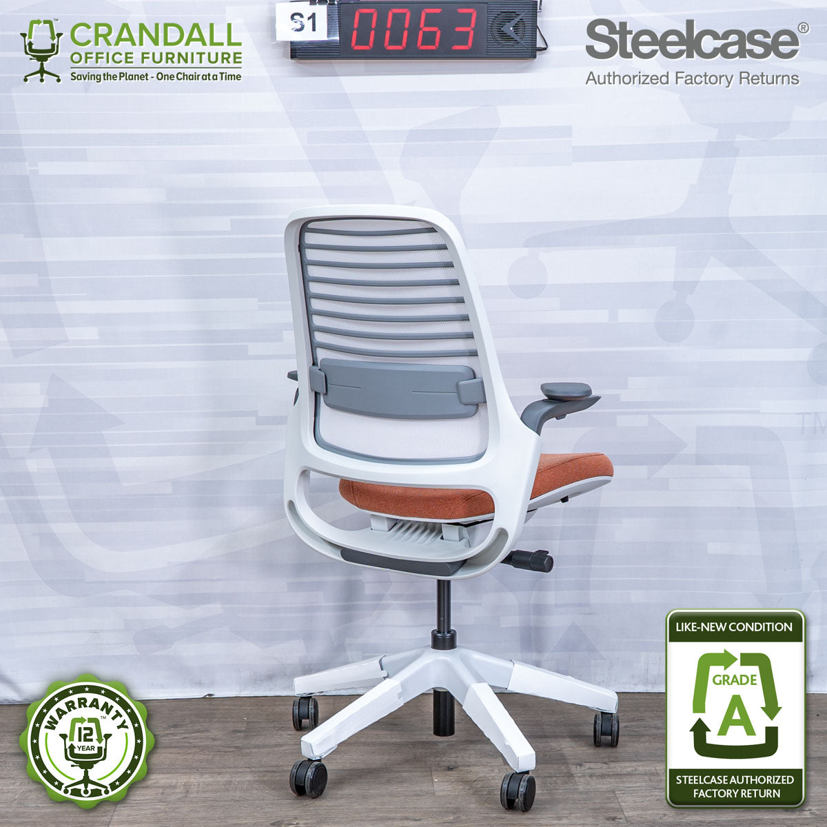 S1-0063 - Steelcase Series 1  - Grade A
