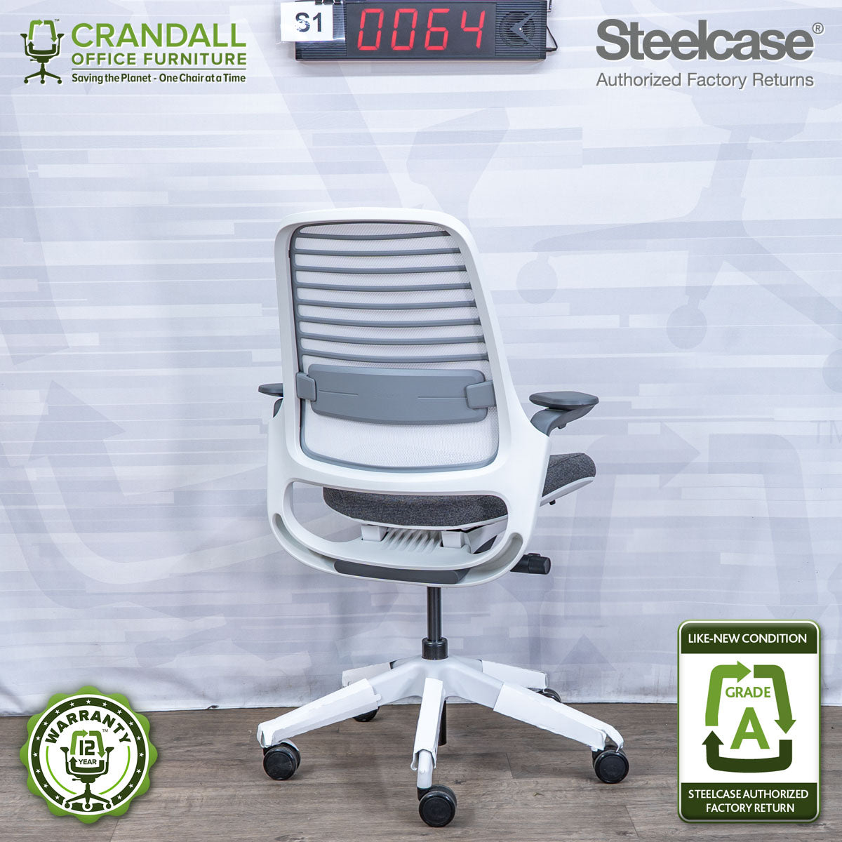S1-0064 - Steelcase Series 1  - Grade A