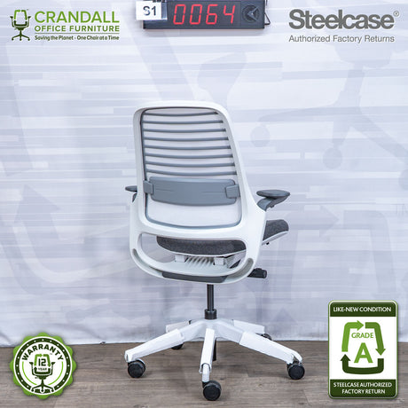 S1-0064 - Steelcase Series 1  - Grade A