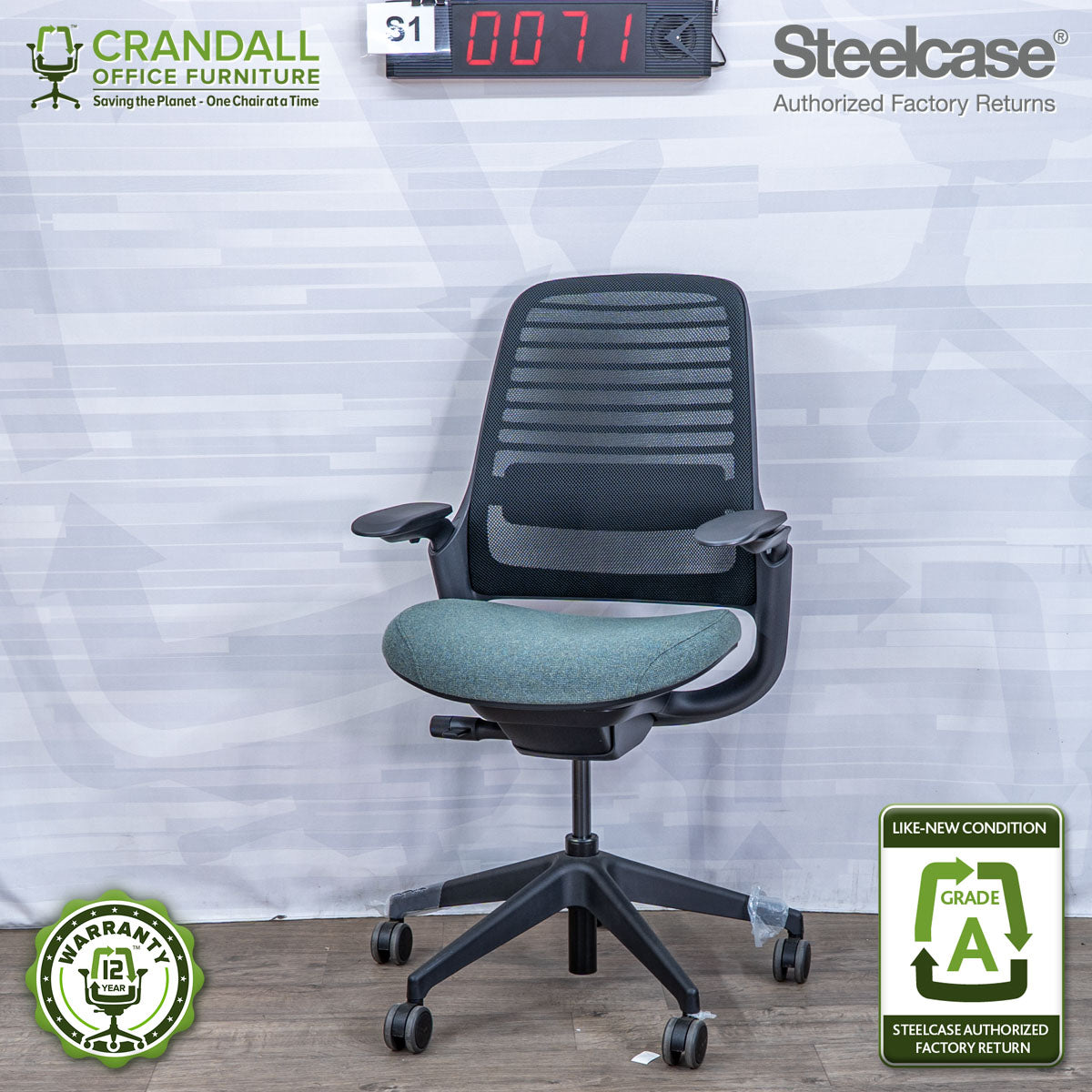 S1-0071 - Steelcase Series 1  - Grade A