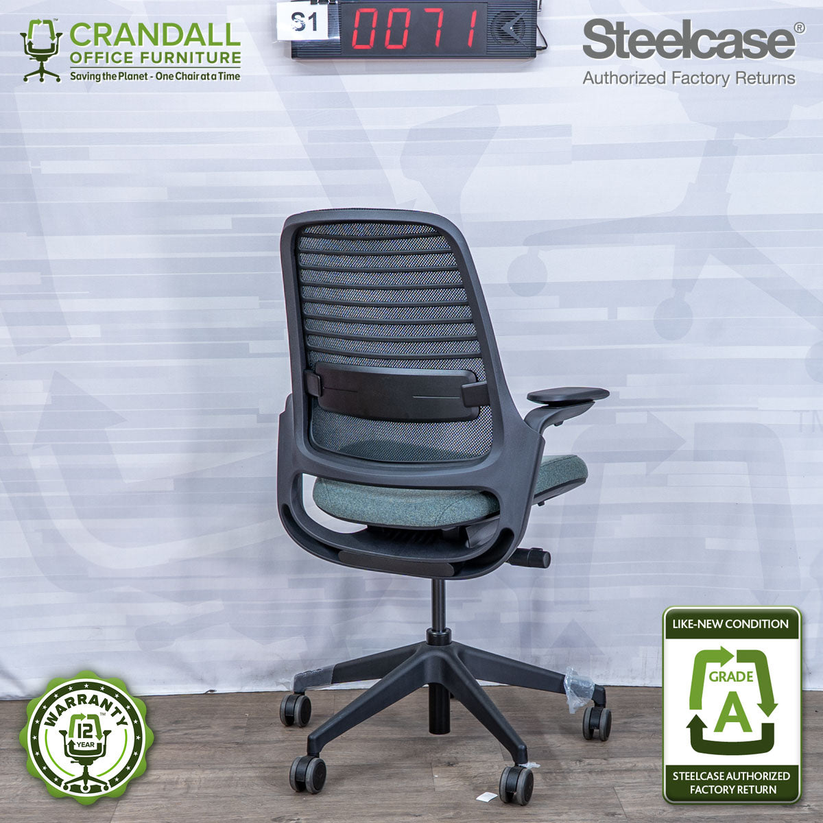 S1-0071 - Steelcase Series 1  - Grade A