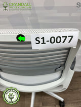 S1-0077 - Steelcase Series 1  - Grade B