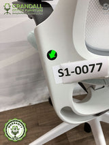 S1-0077 - Steelcase Series 1  - Grade B