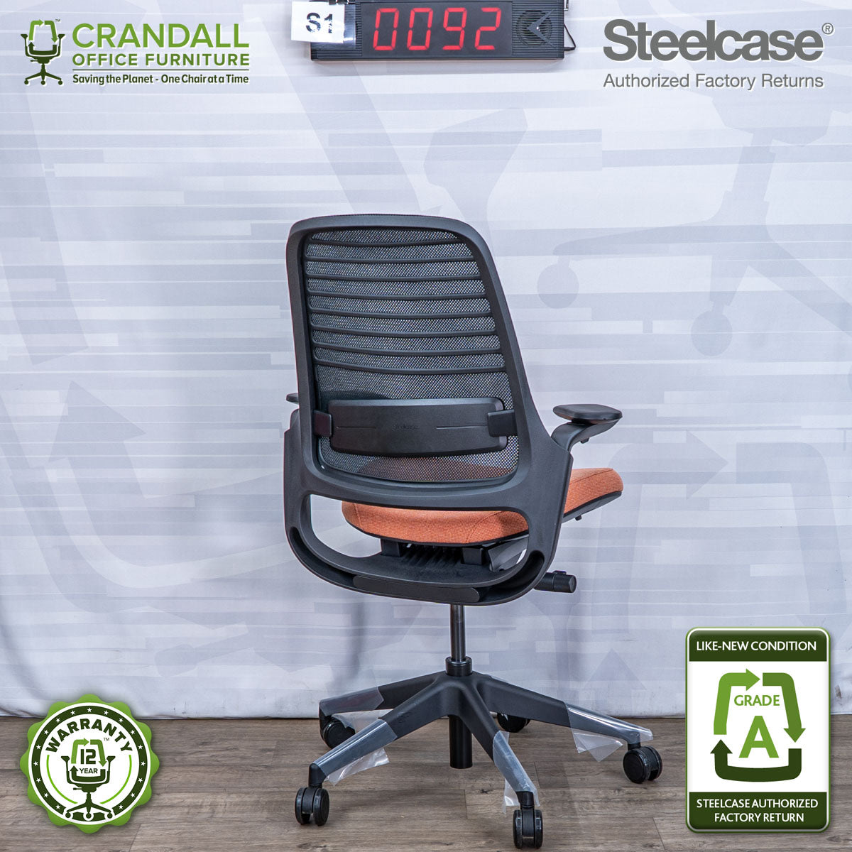 S1-0092 - Steelcase Series 1  - Grade A