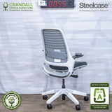 S1-0095 - Steelcase Series 1  - Grade A
