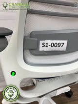 S1-0097 - Steelcase Series 1  - Grade B