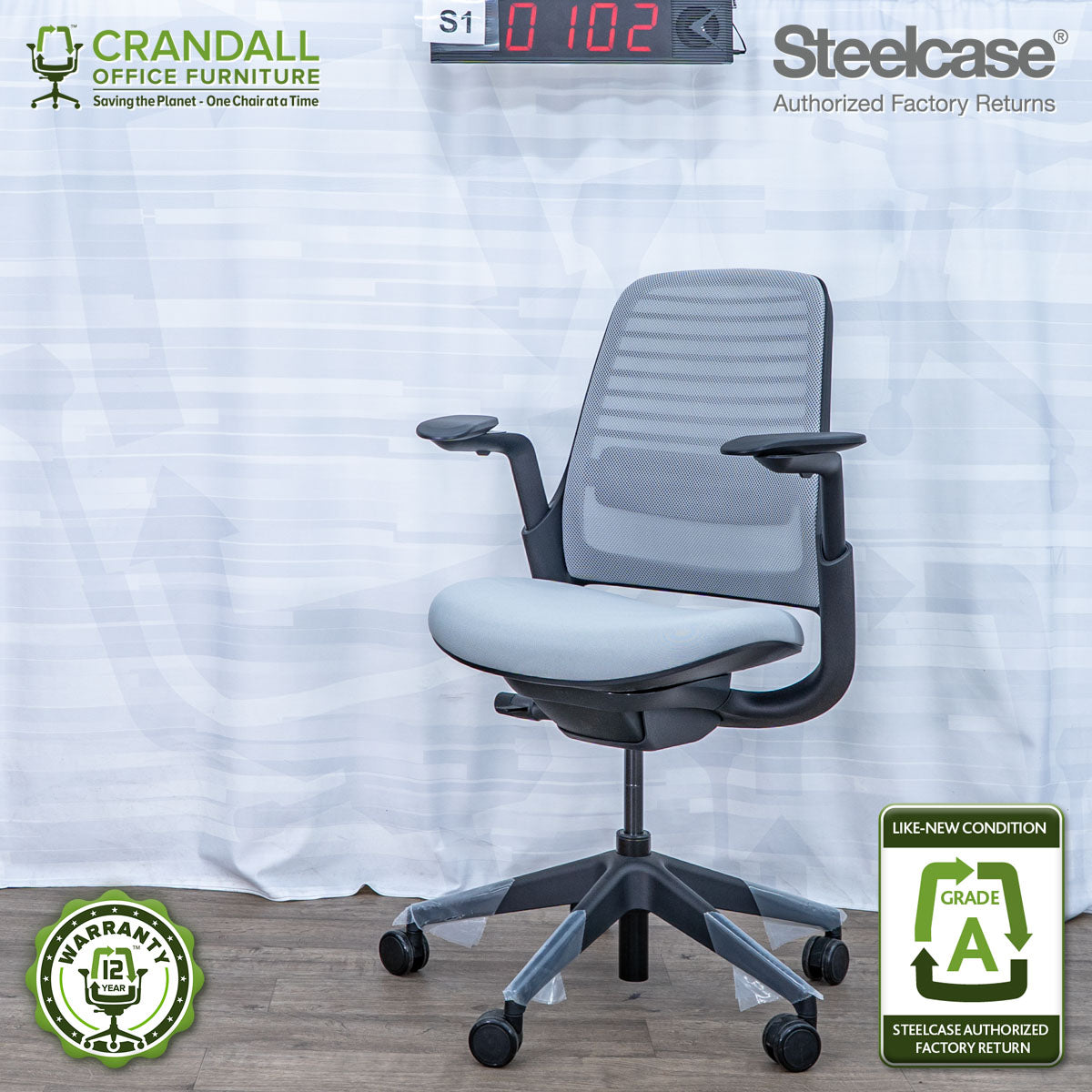 S1-0102 - Steelcase Series 1  - Grade A