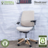 S2-0037 - Steelcase Series 2  - Grade A