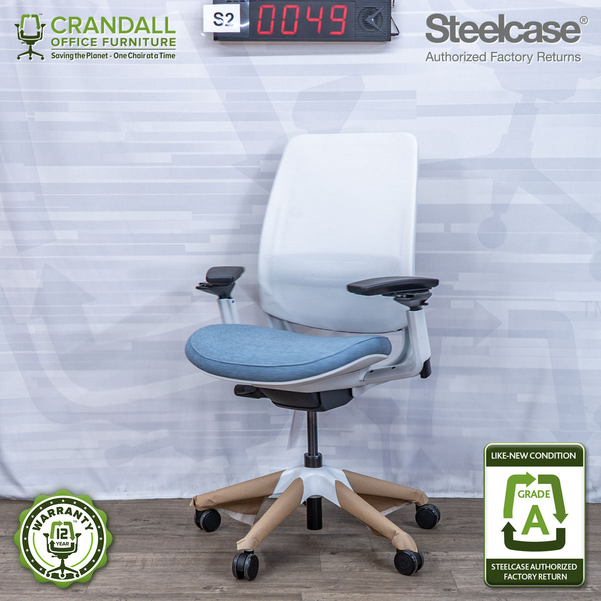 S2-0049 - Steelcase Series 2  - Grade A