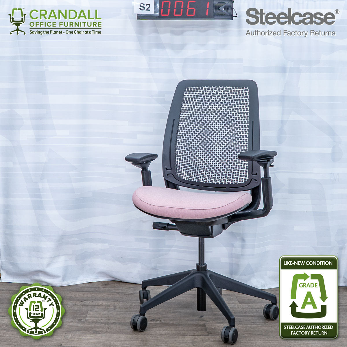 S2-0061 - Steelcase Series 2  - Grade A