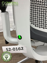 S2-0162 - Steelcase Series 2 - Grade B