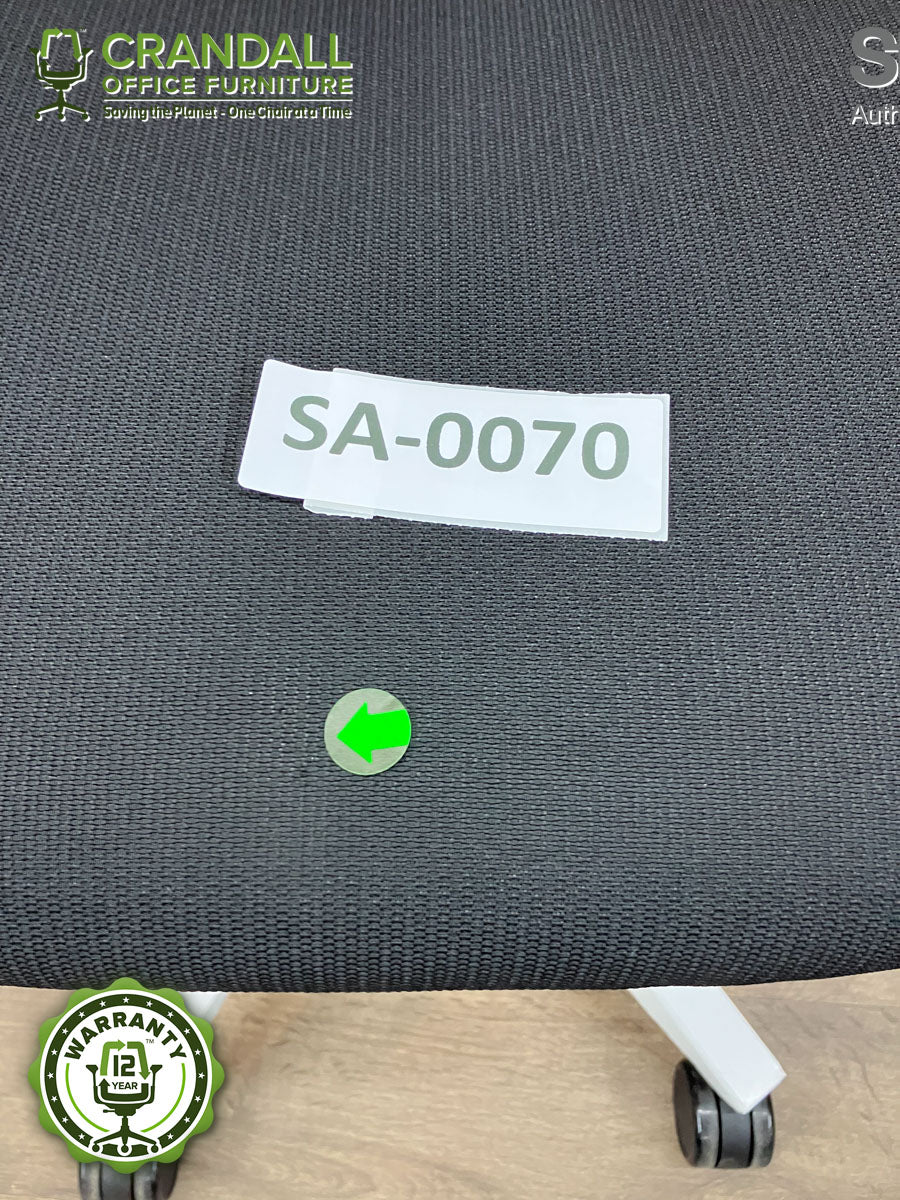 SA-0070 - Steelcase Amia  - Grade B