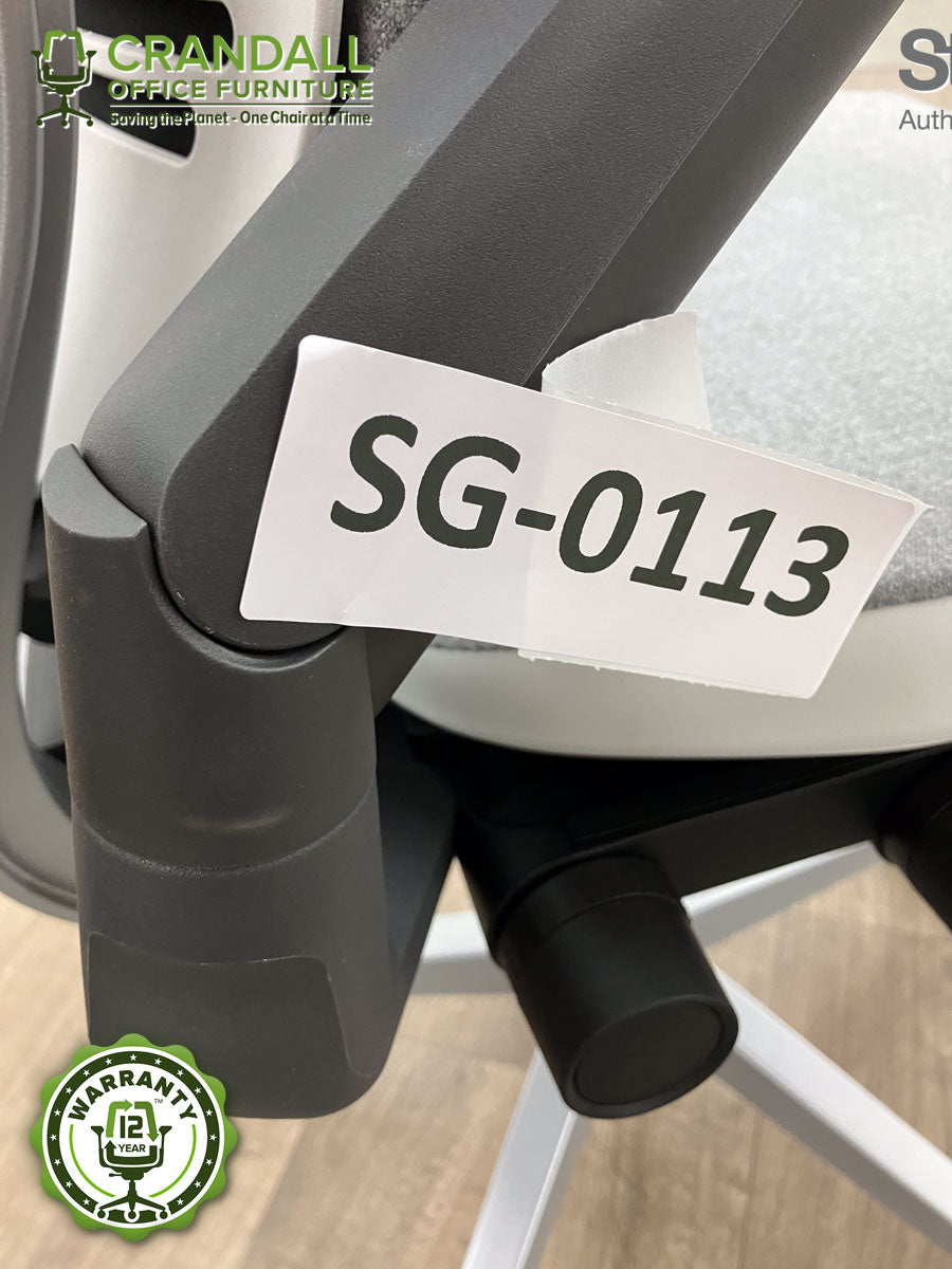 SG-0113 - Steelcase Gesture with Headrest  - Grade B