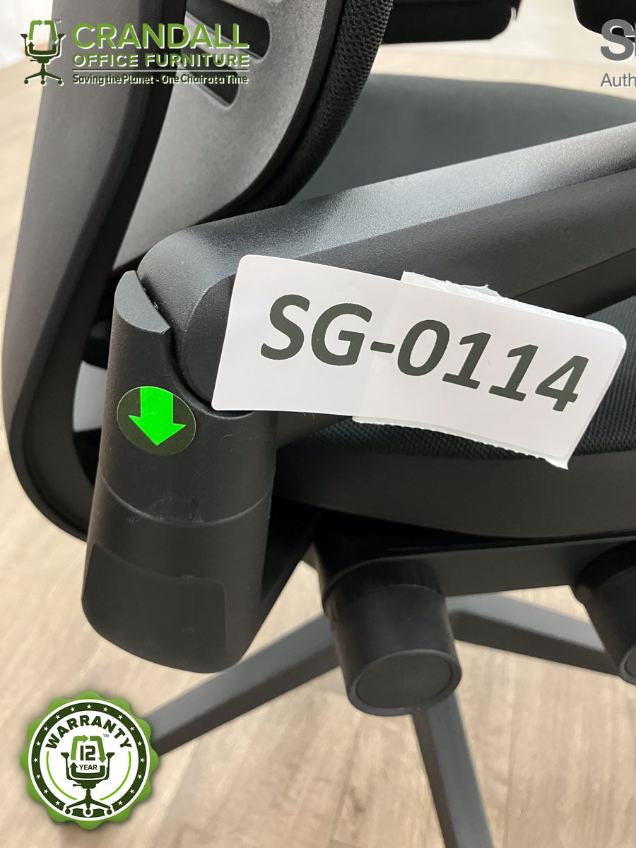 SG-0114 - Steelcase Gesture with Headrest  - Grade B