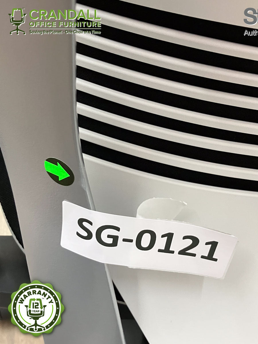 SG-0121 - Steelcase Gesture  - Grade B