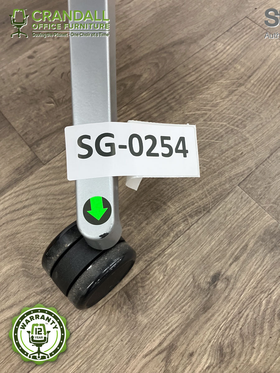 SG-0254 - Steelcase Gesture - Grade B