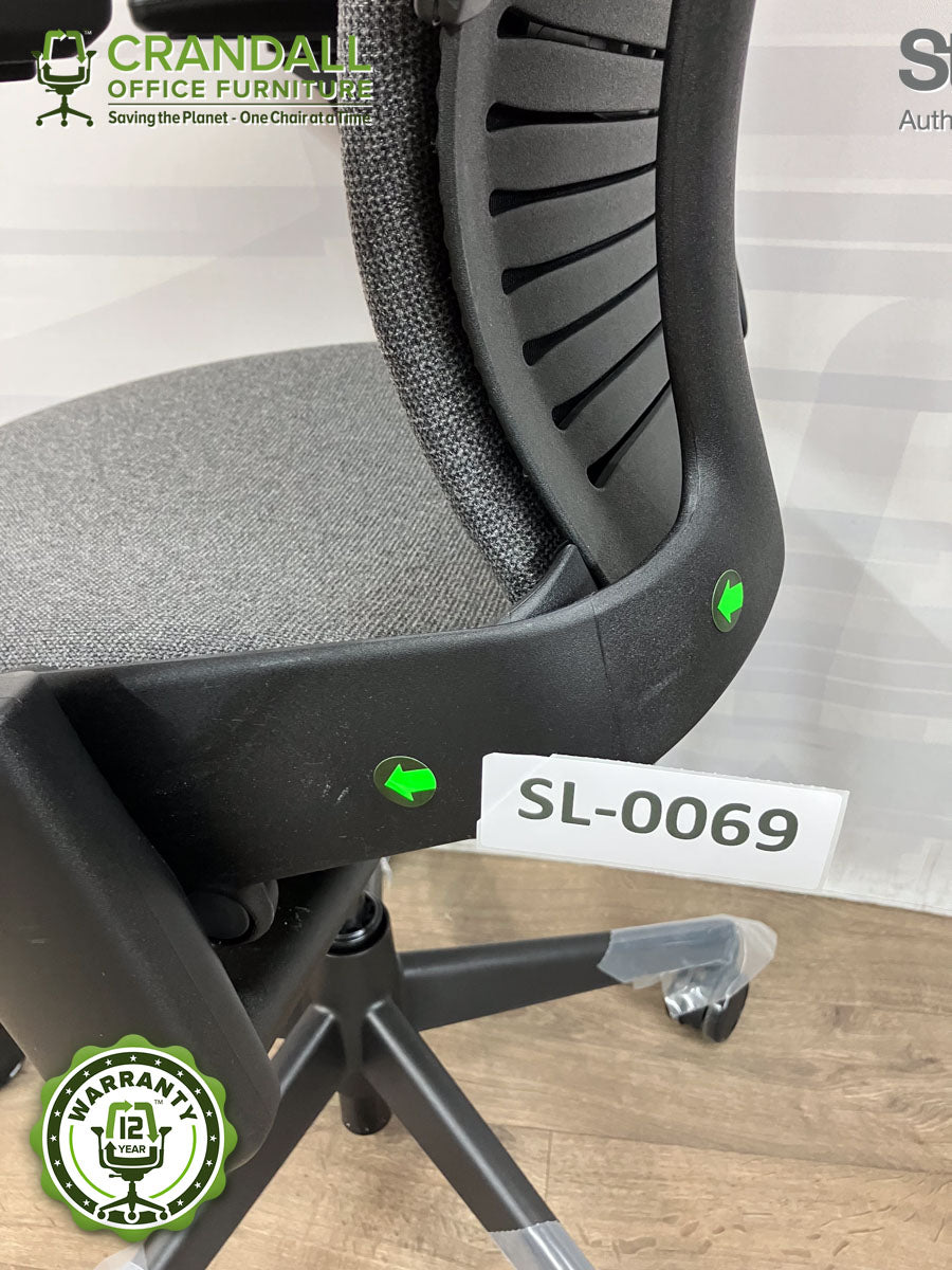 SL-0069 - Steelcase V2 Leap  - Grade B