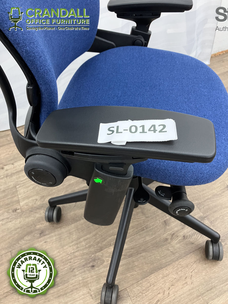 SL-0142 - Steelcase V2 Leap  - Grade B