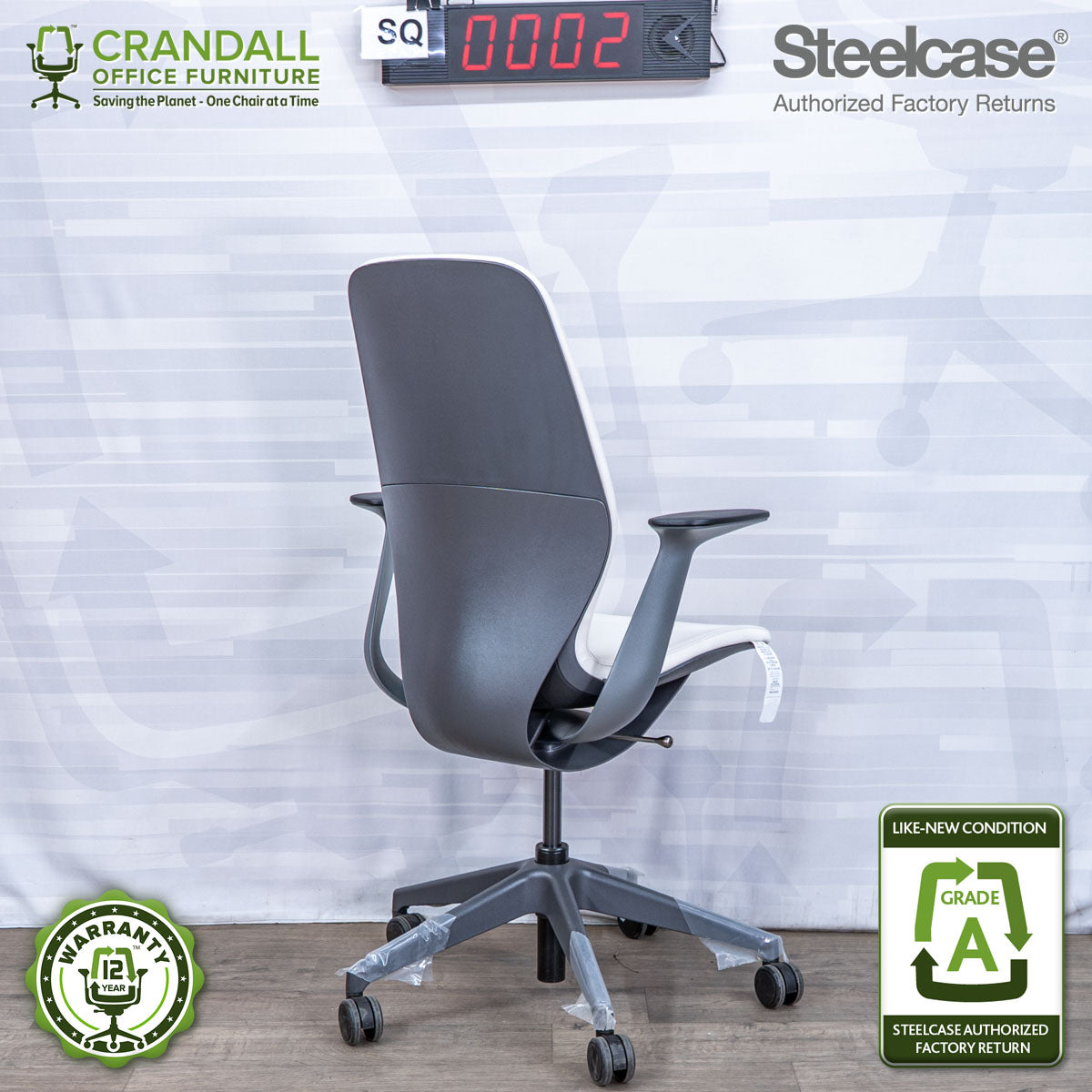SQ-0002 - Steelcase SILQ  - Grade A