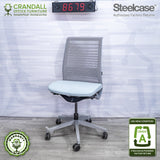 8679 - Steelcase V2 Think - Grade A